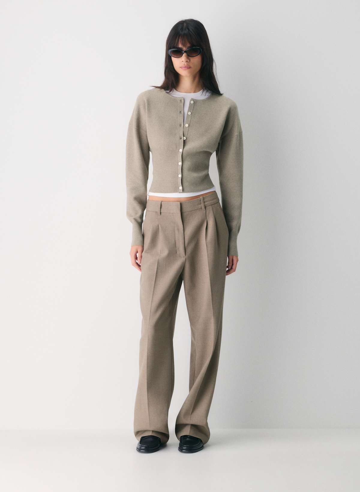 Aritzia Cardigan (beige)