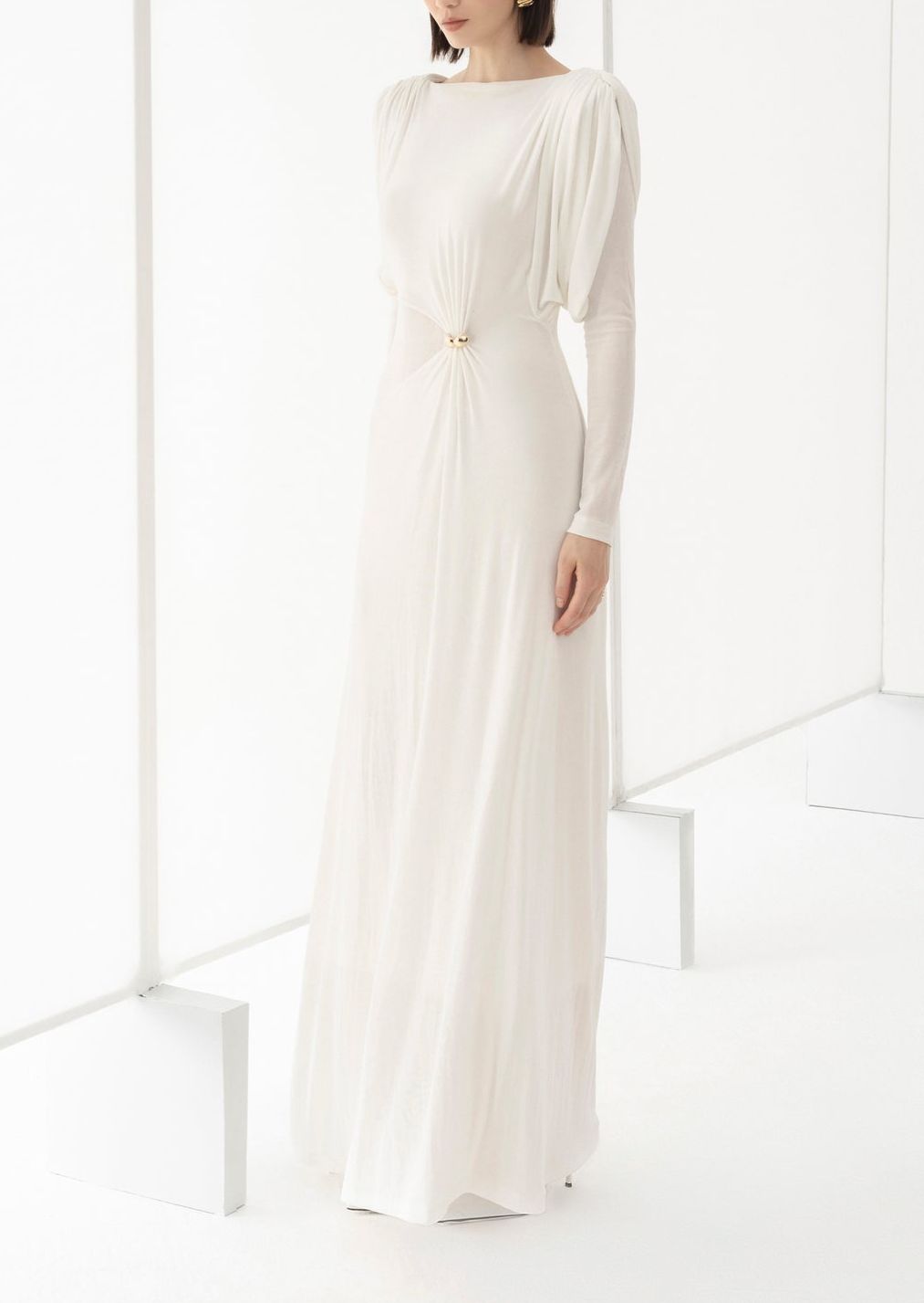 Long Sleeved Dress with Drapes-white