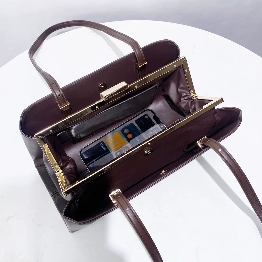 Kiss-Lock Bag in Dark Brown