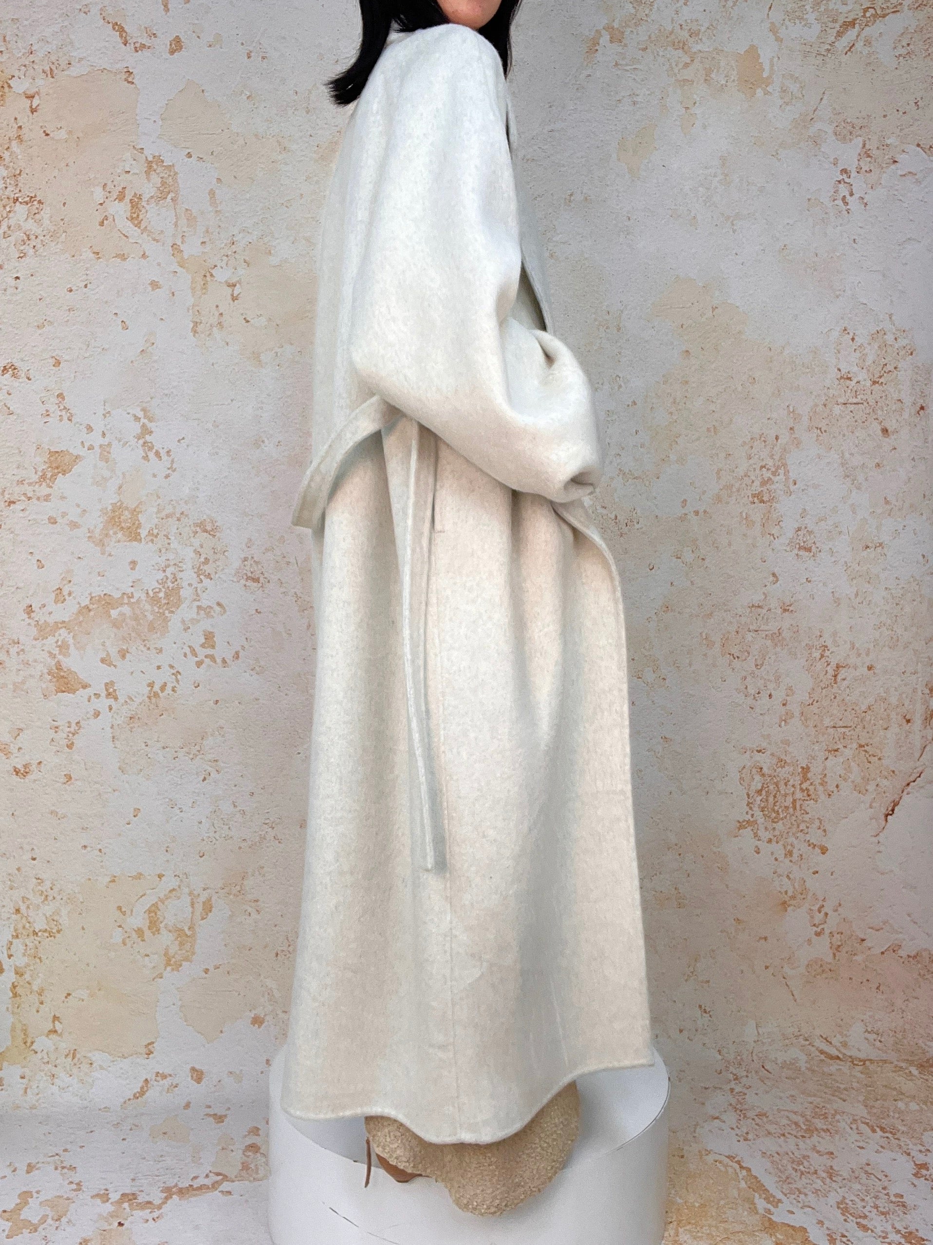 Sheep Wool Coat in Off-white