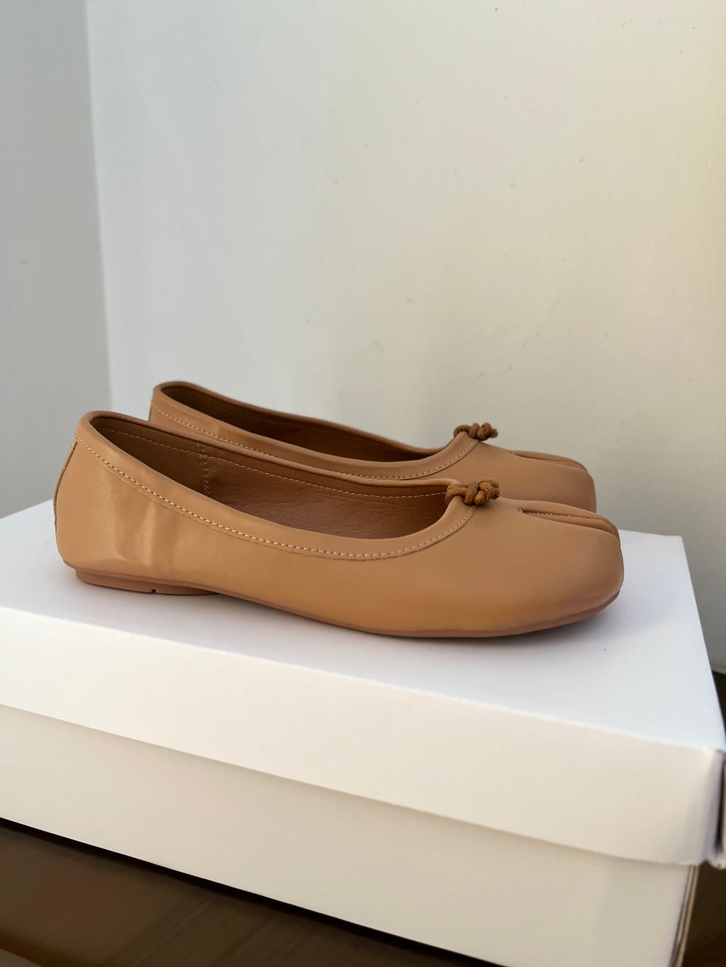 Tabi Flats in Apricot (Immediate)