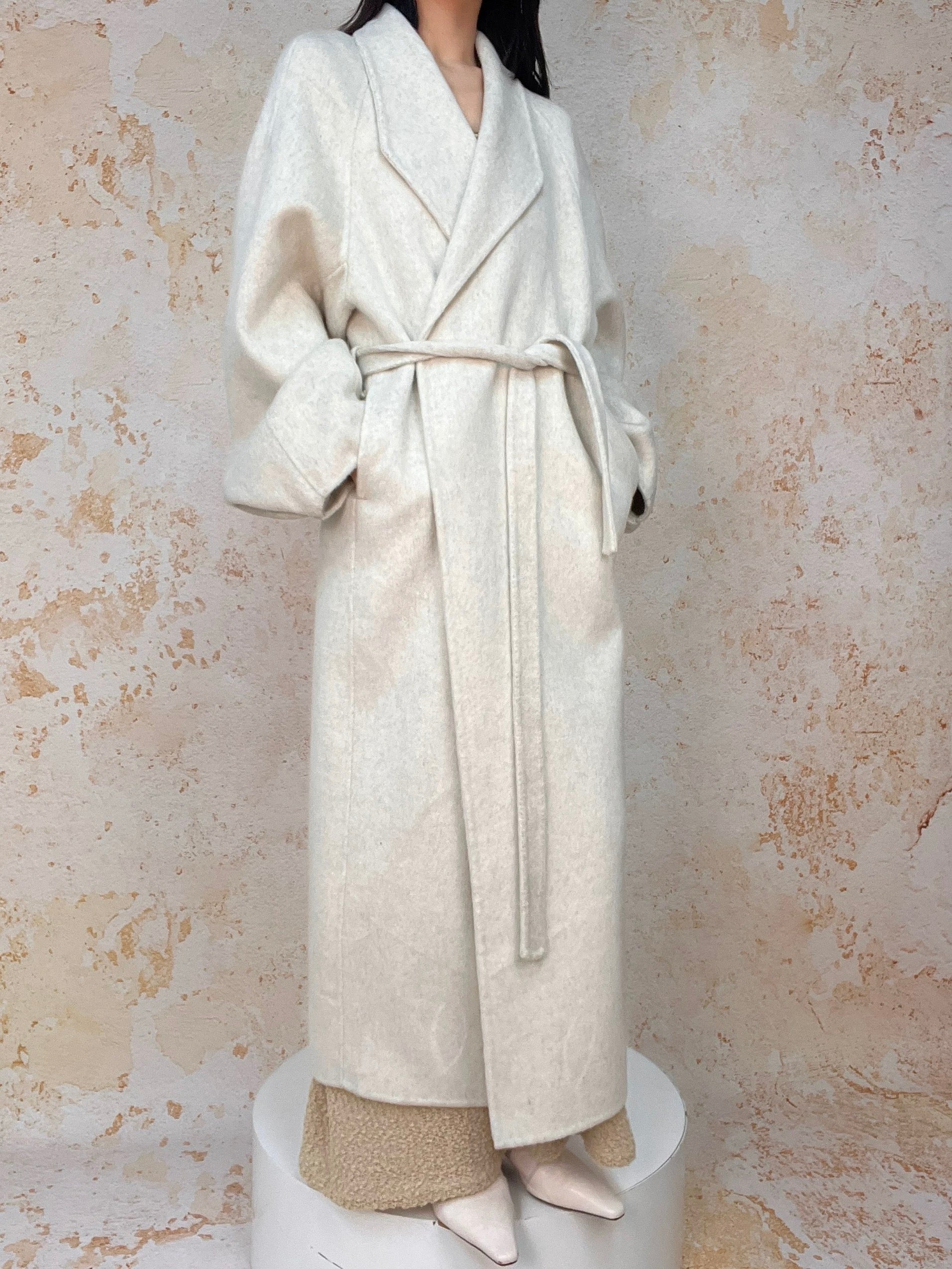 Sheep Wool Coat in Off-white