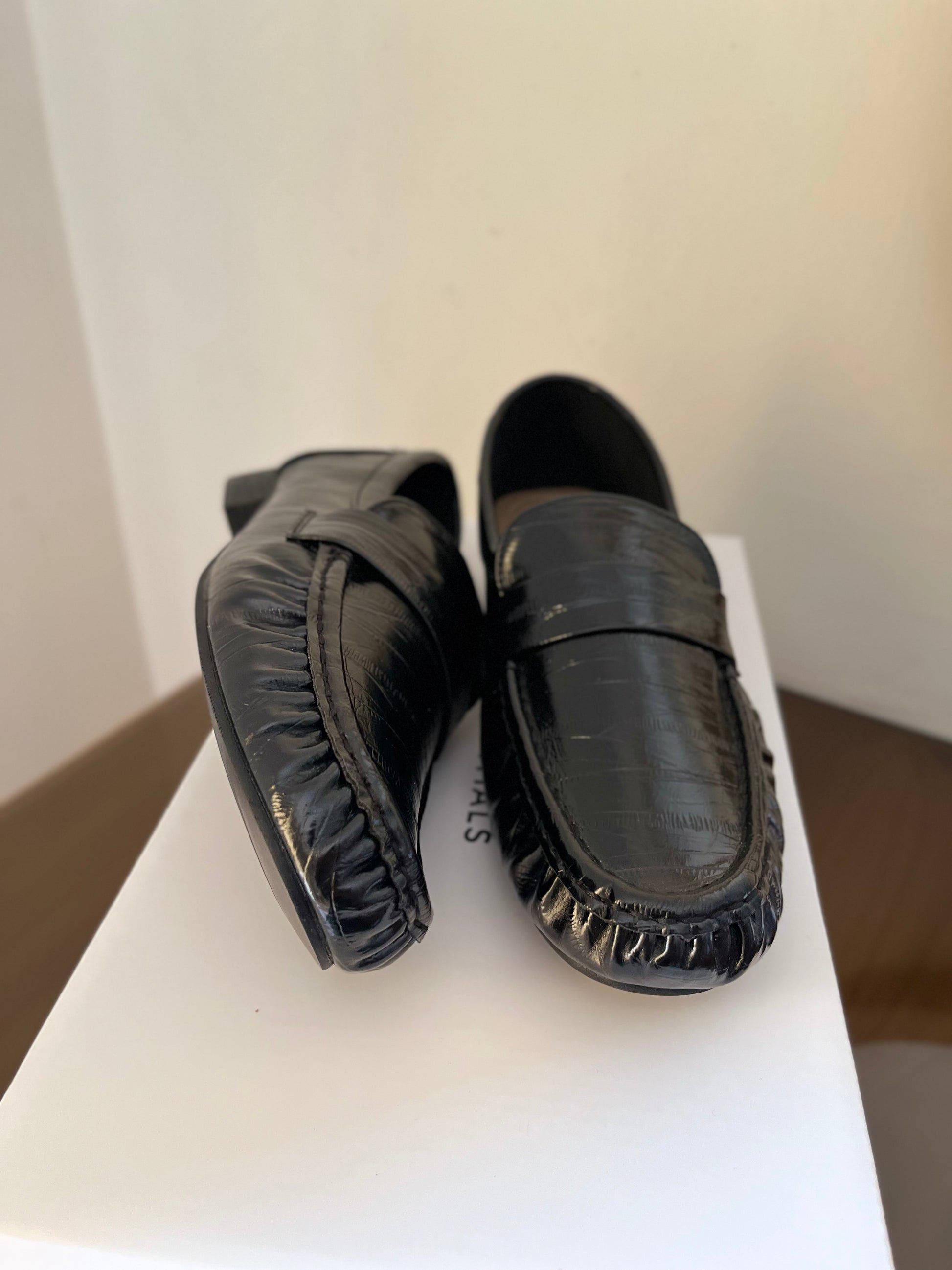 Eel Loafers in Black (Immediate)