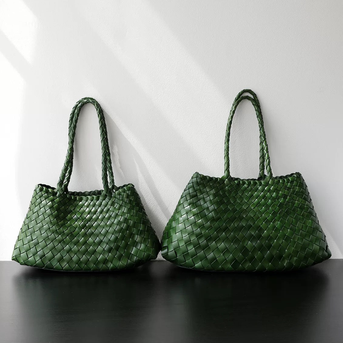 Small Woven Tote Bag in Green