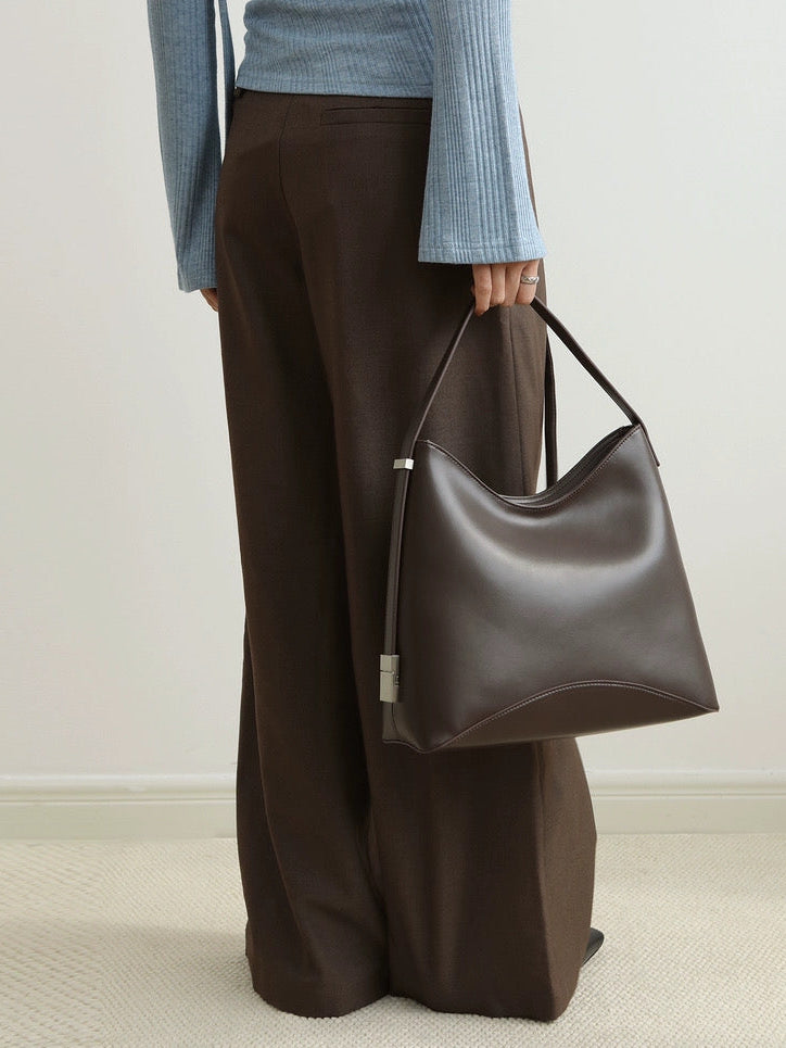 The Sculpt Hobo in Brown