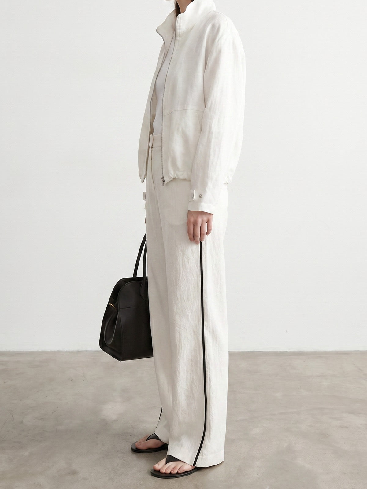 Minimal Side Stripe Linen Trousers (Immediate)