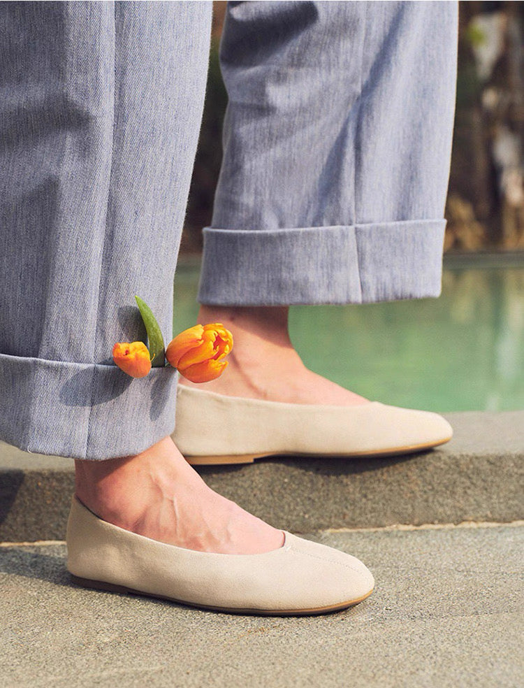 Minimal Round-Toe Ballerinas