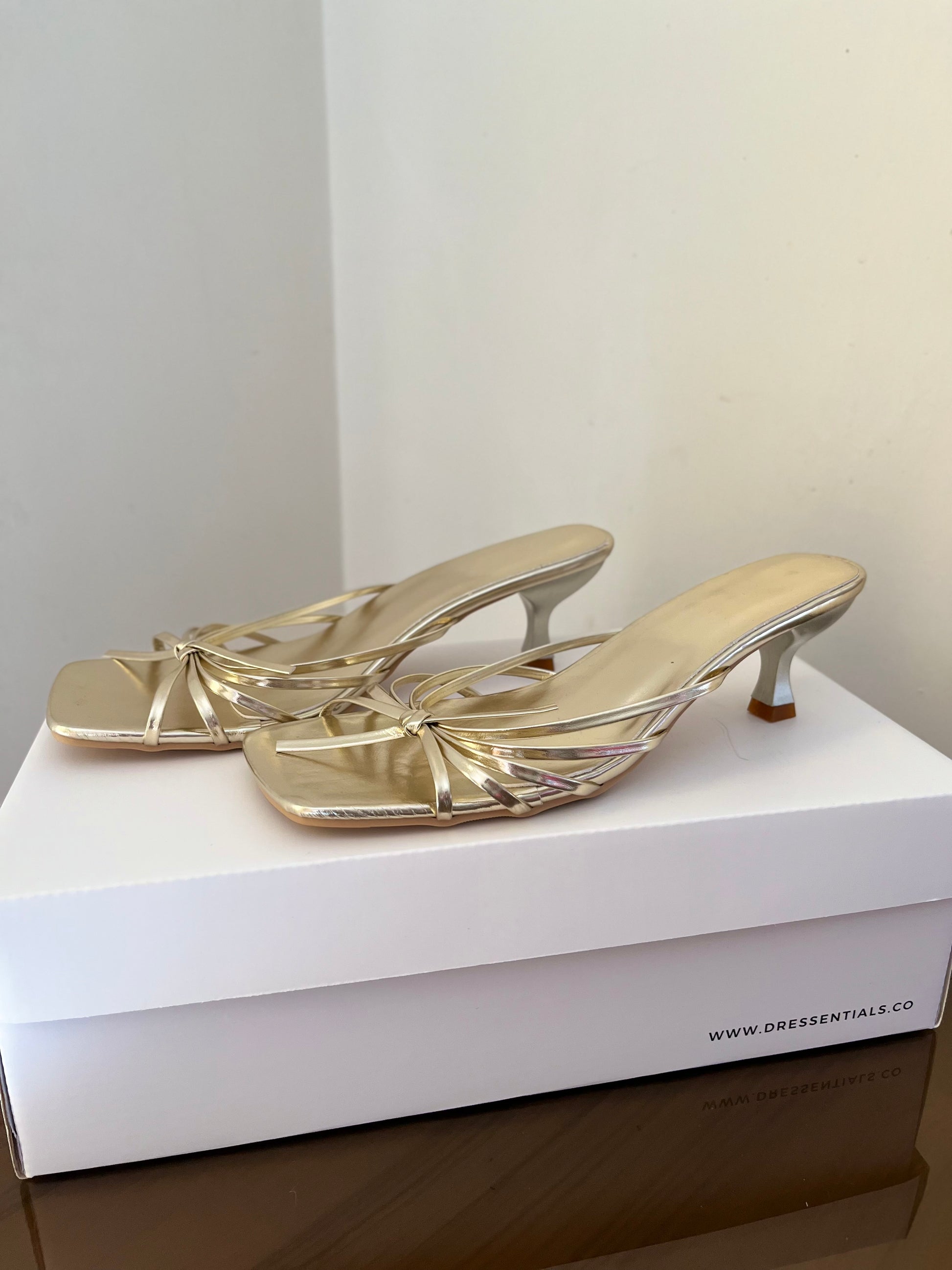 High Heeled Sandals with Bows