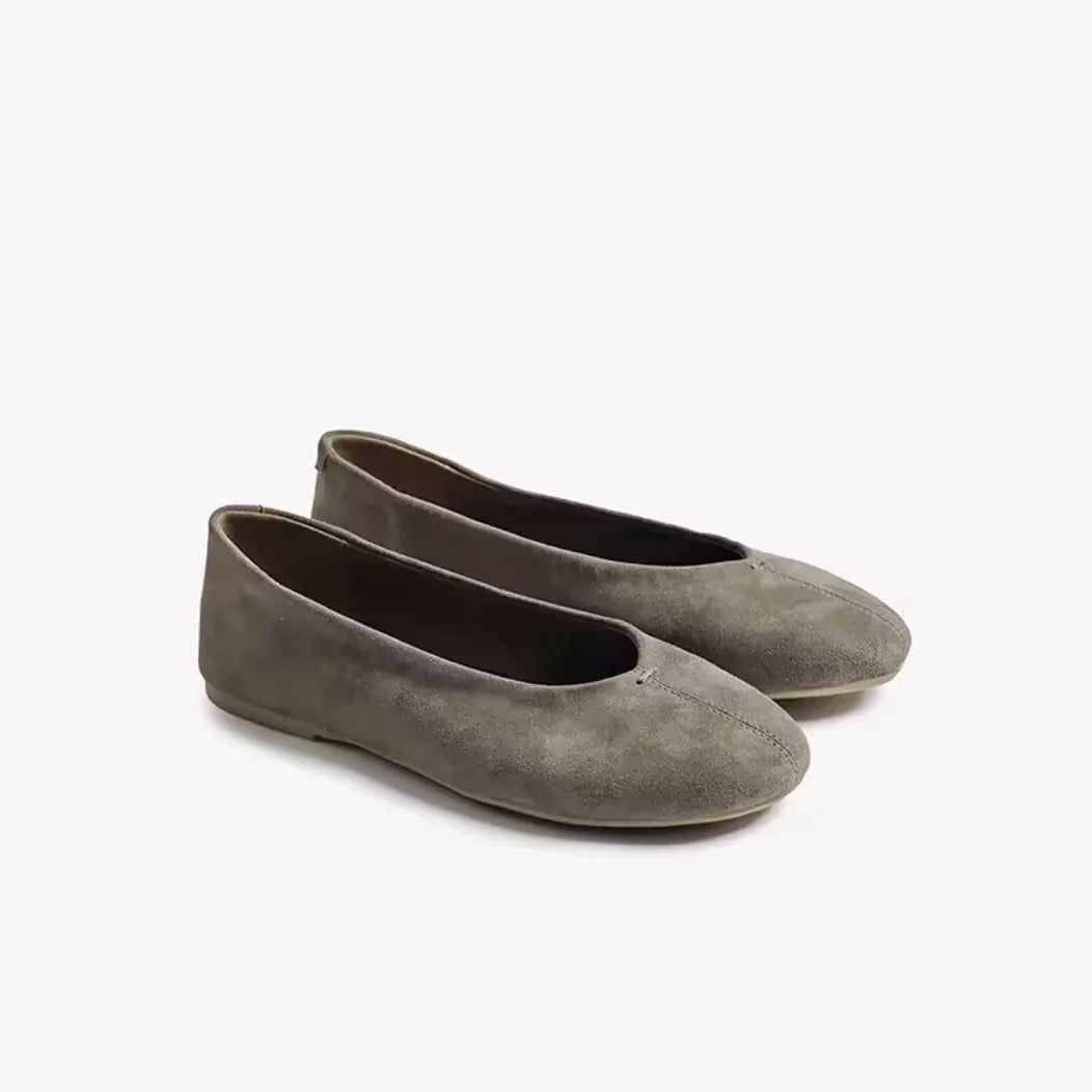 Minimal Round-Toe Ballerinas