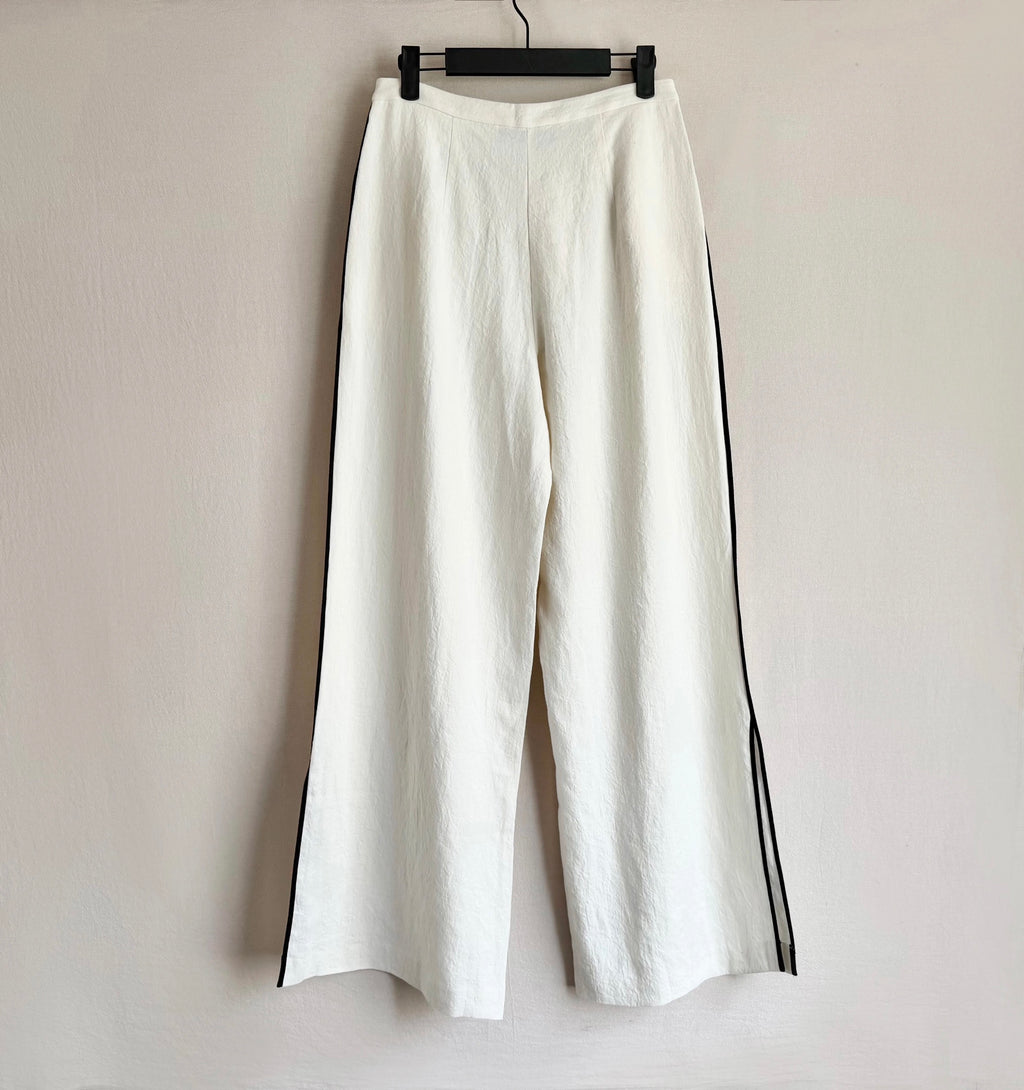 Minimal Side Stripe Linen Trousers (Immediate)