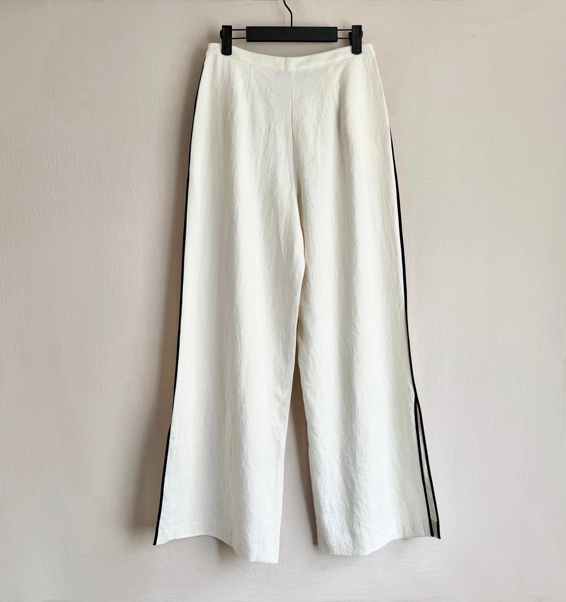 Minimal Side Stripe Linen Trousers (Immediate)