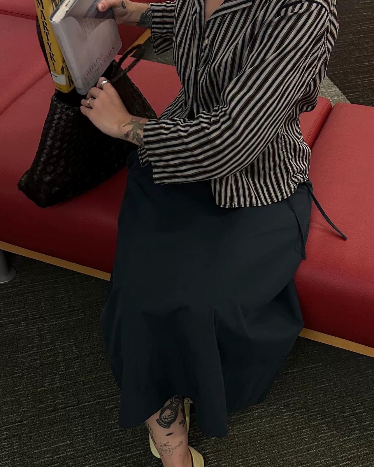 Small Woven Tote Bag in Black