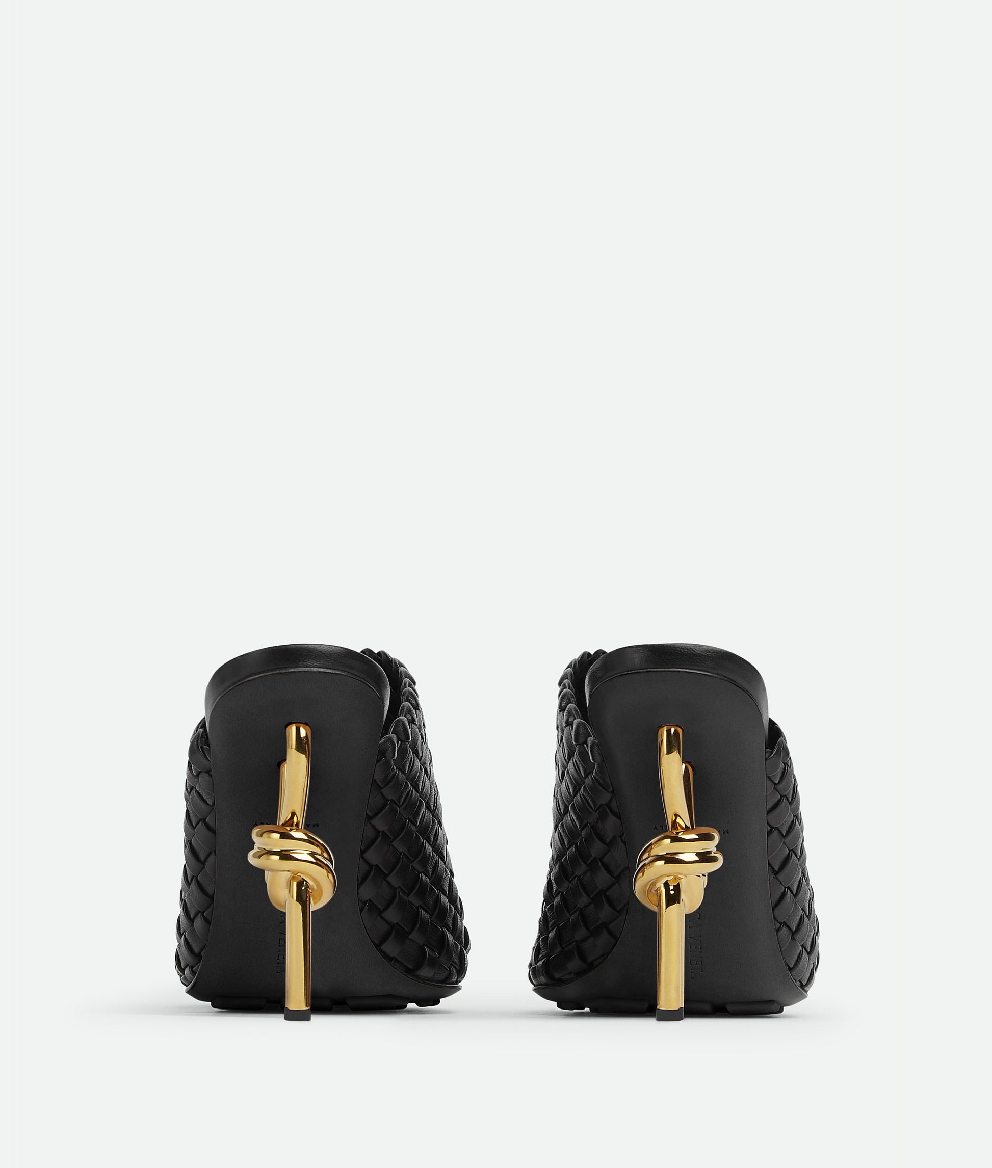 Mules in Woven Black leather