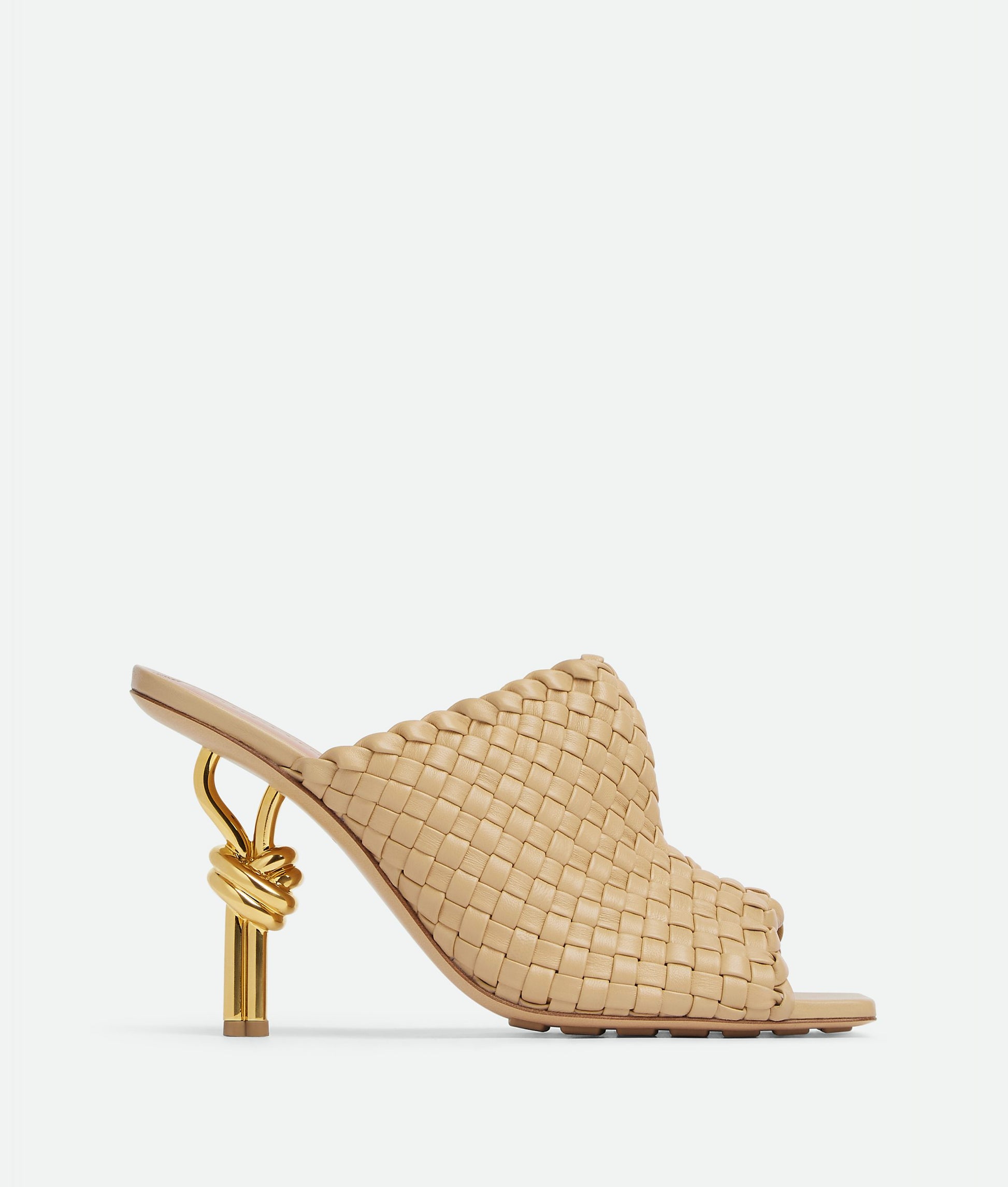 Mules in Woven Beige leather