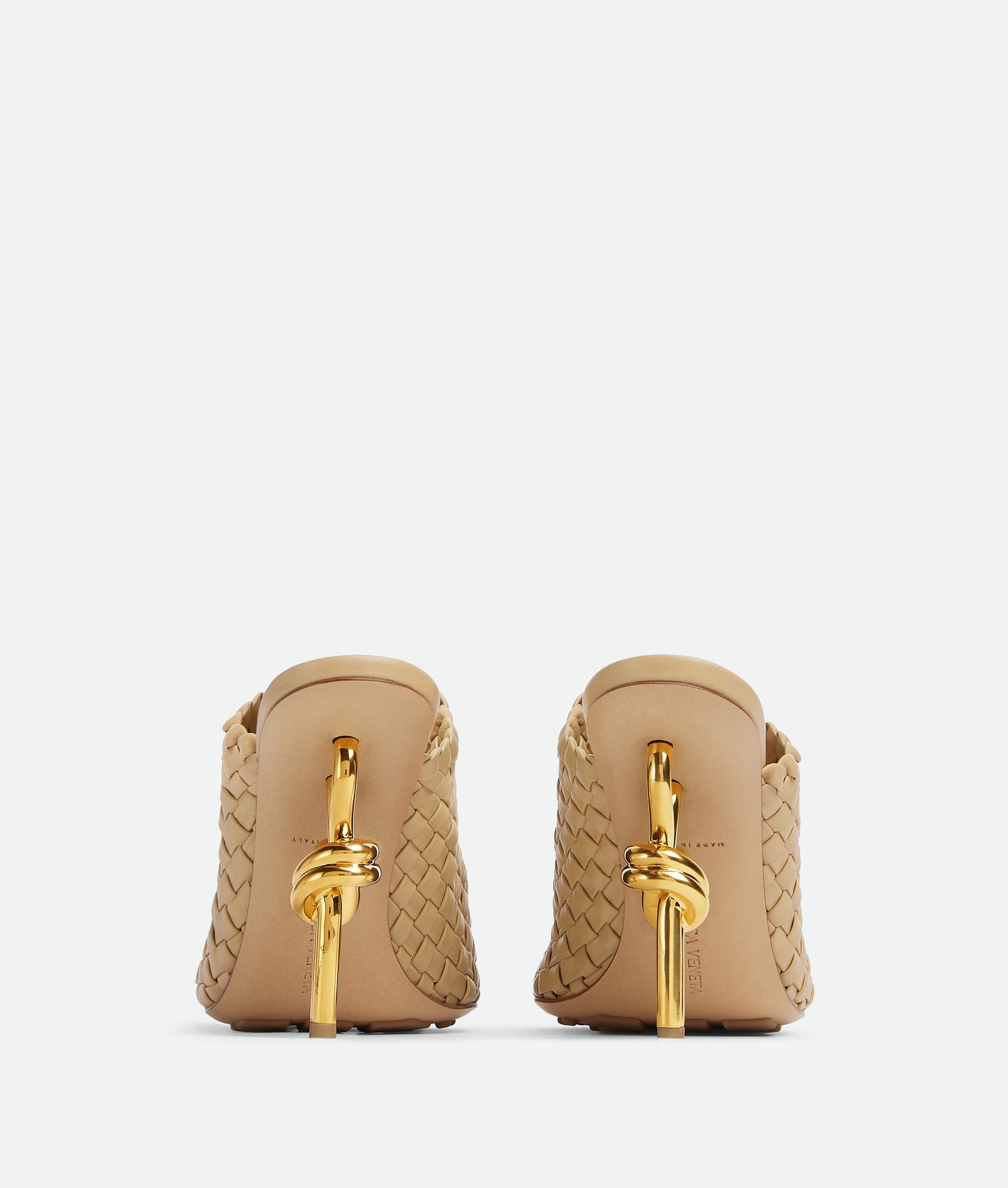 Mules in Woven Beige leather