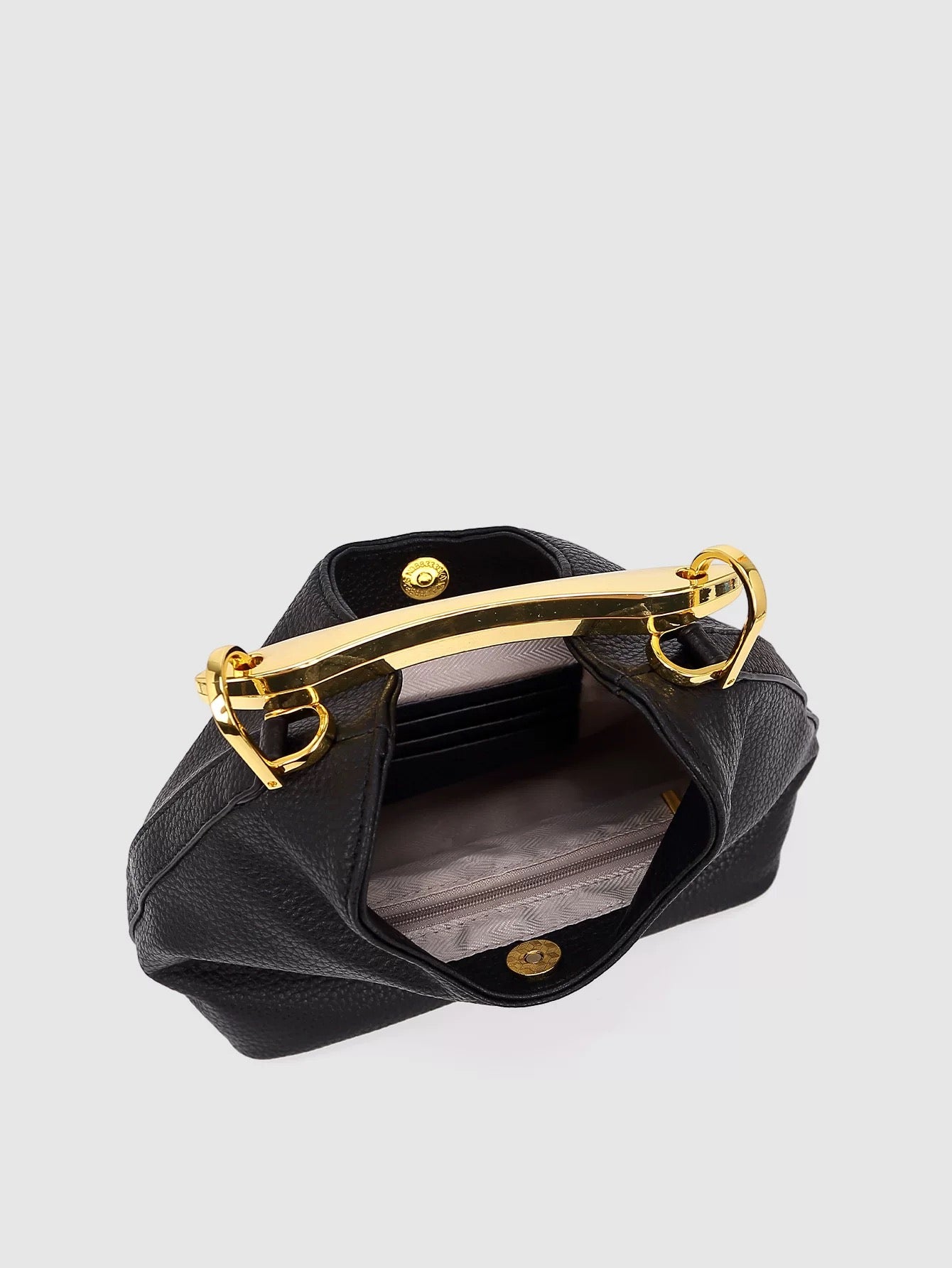 The Aurelia Luxe Leather Bag (square shape)