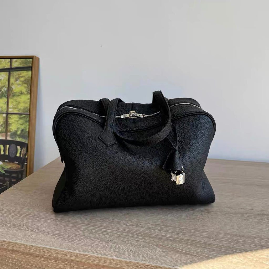 The Duffle Bag in Black