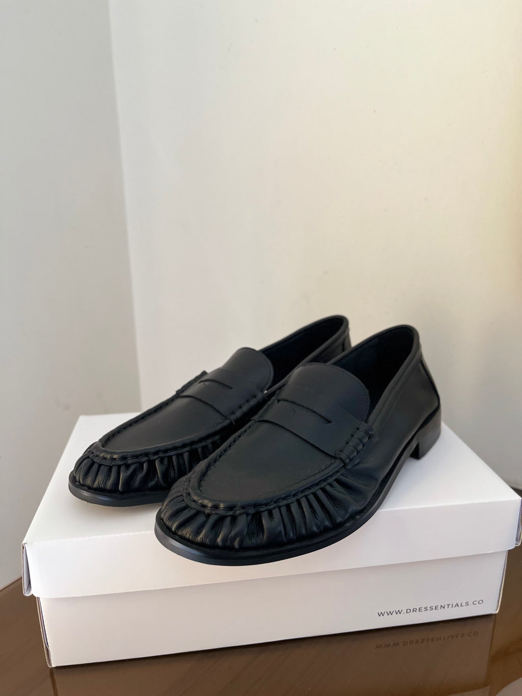 Penny Loafers in Black (Immediate)