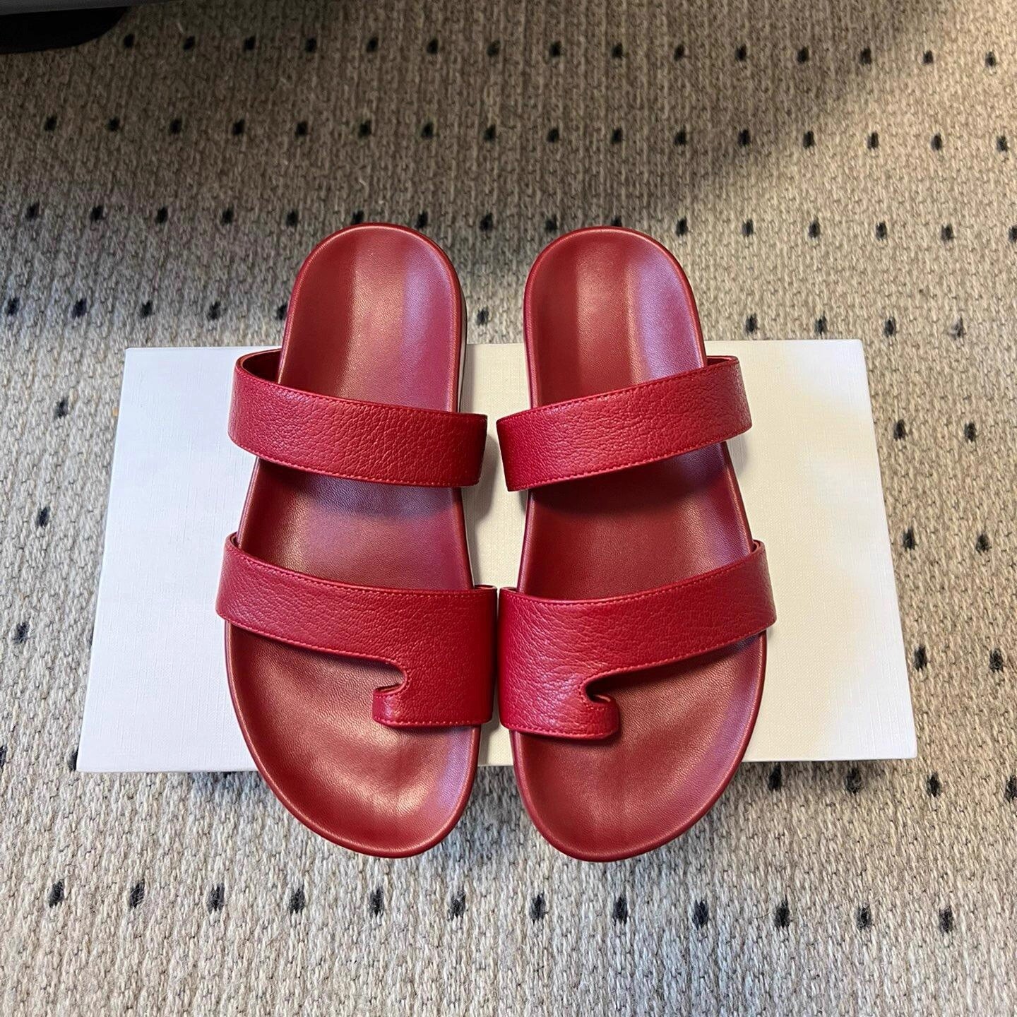 The Two-Band Leather Sandals (Immediate)