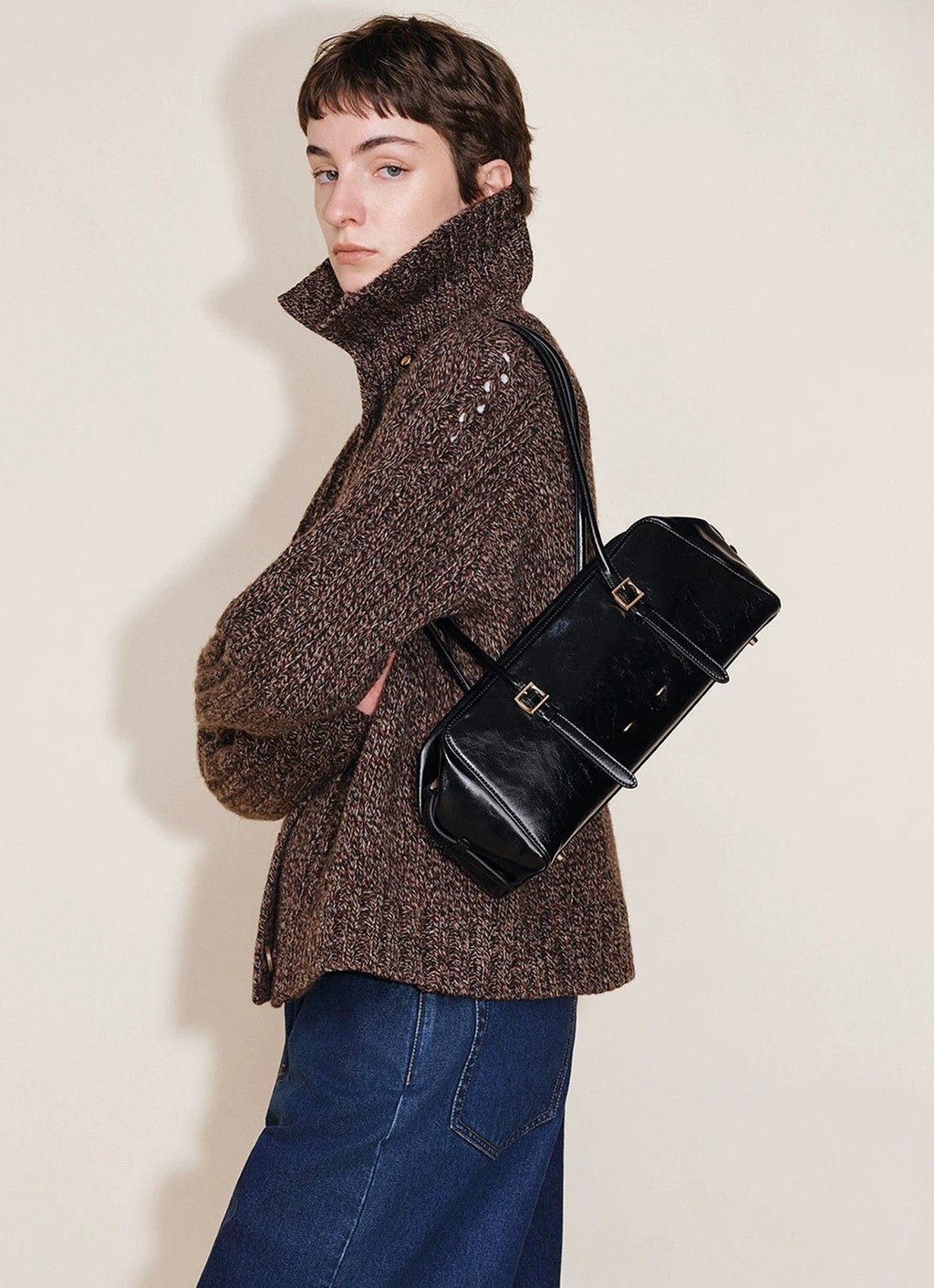 Shoulder Baguette in Black