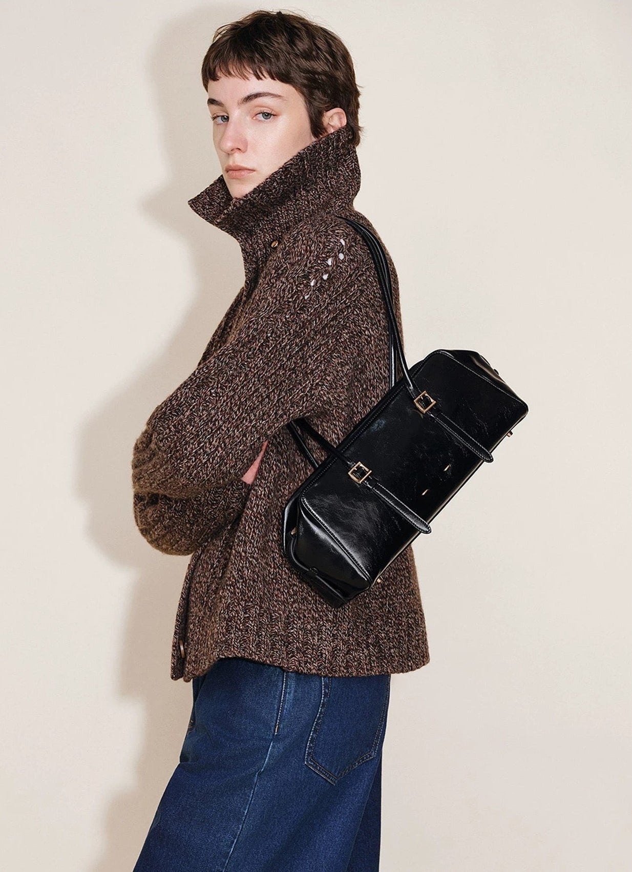 Shoulder Baguette in Black