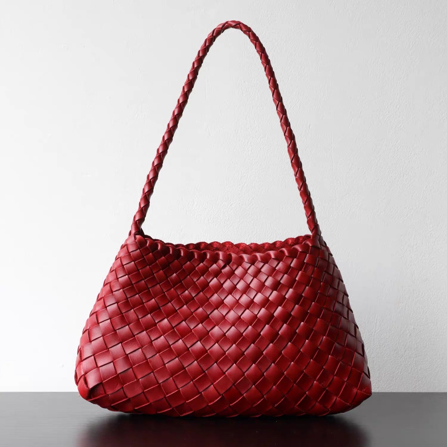 Woven Shoulder Bag in Red
