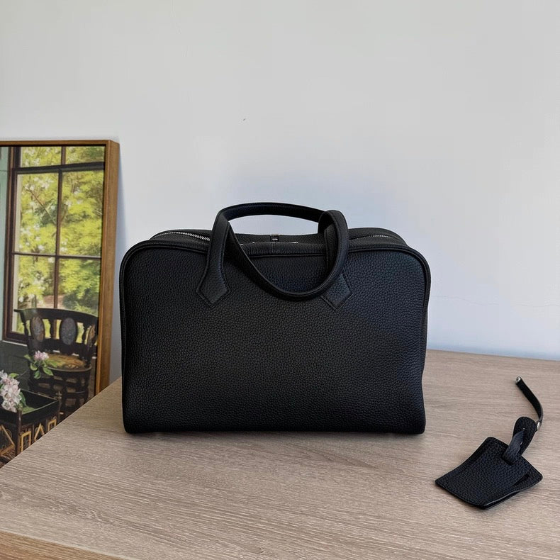 The Duffle Bag in Black