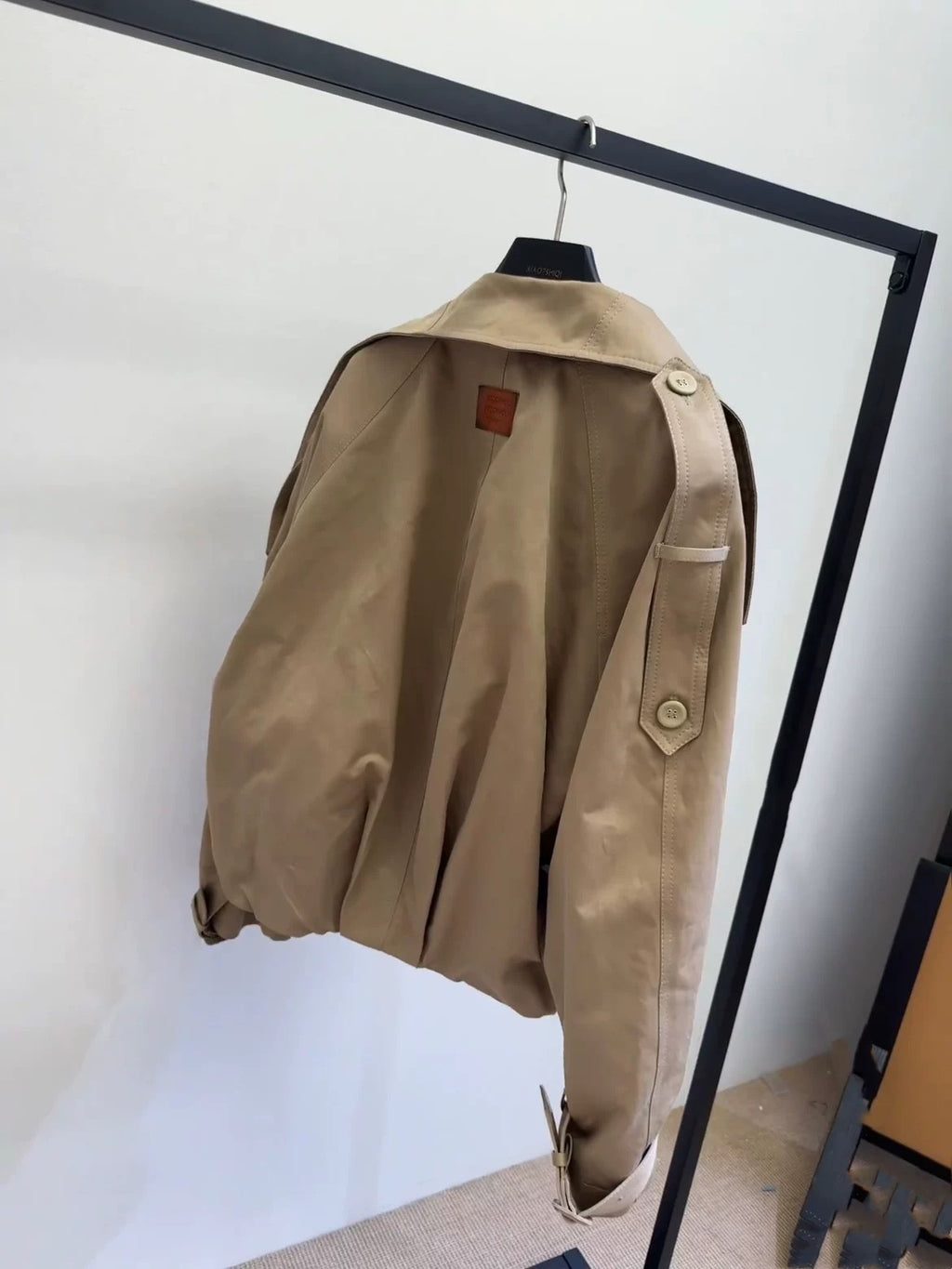 Short Trench Coat in Beige