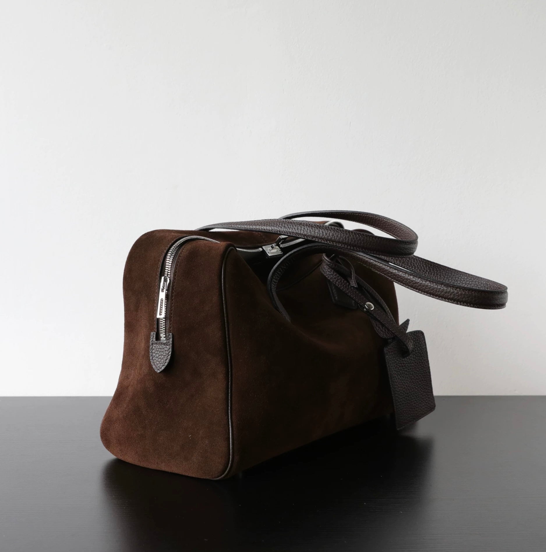 The Duffle Bag in Suede Coffee